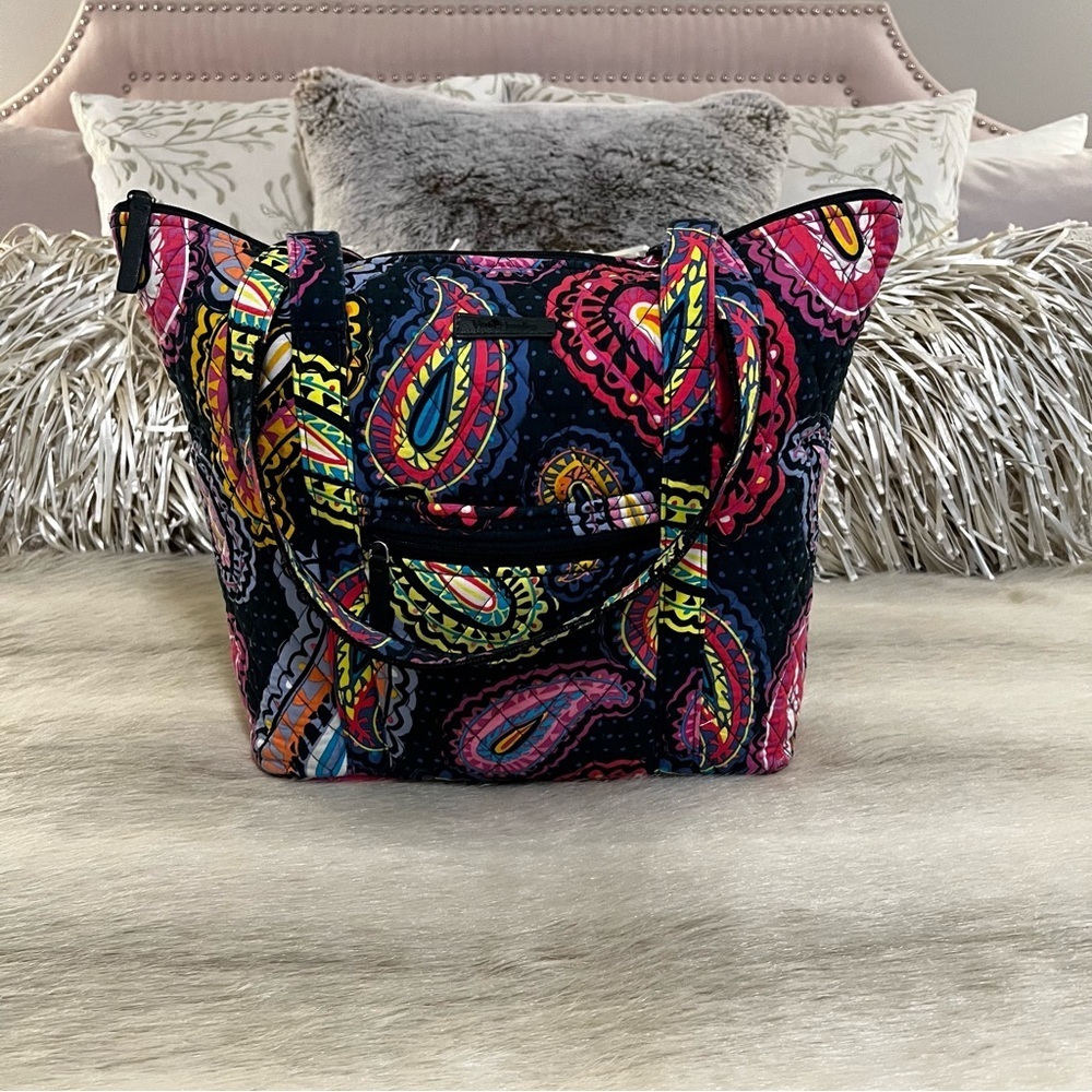 VERA BRADLEY Twilight Paisley Villager Tote Black Pink Blue Bohemian Quilted